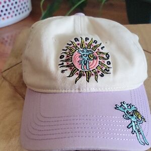 Beige and Lavender Cap with Sun and Lizard Design